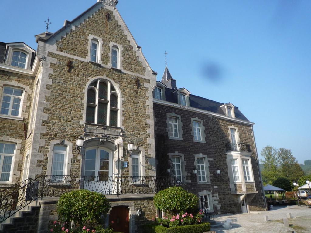 Le Chateau De Rendeux Exteriör bild