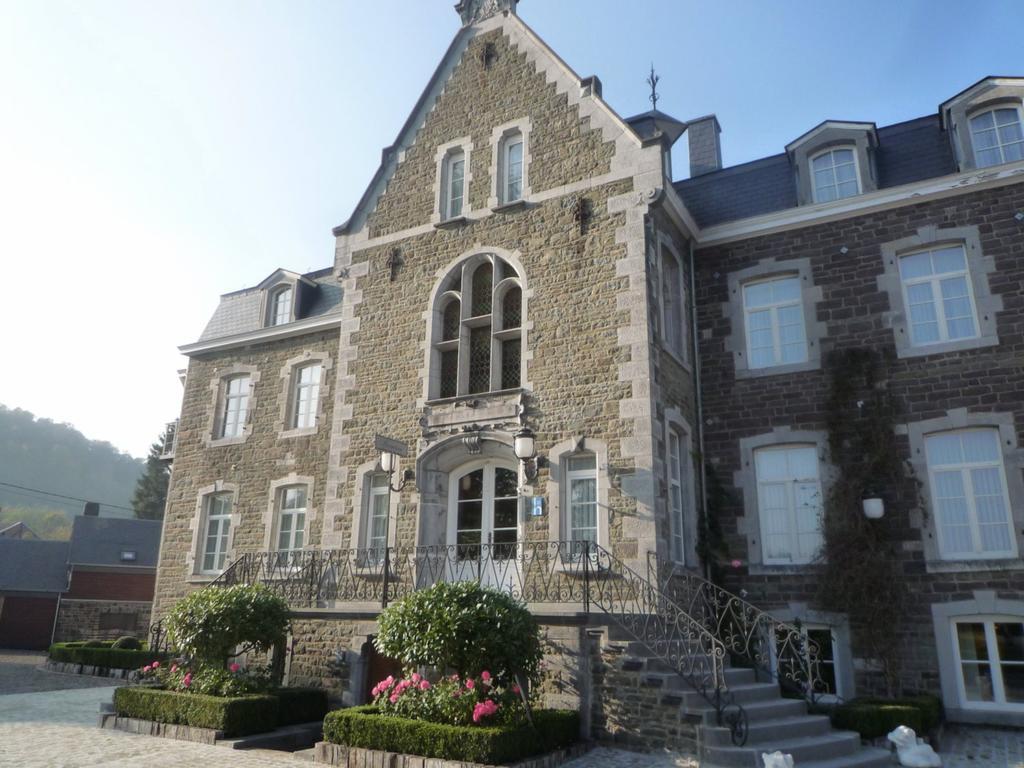 Le Chateau De Rendeux Exteriör bild